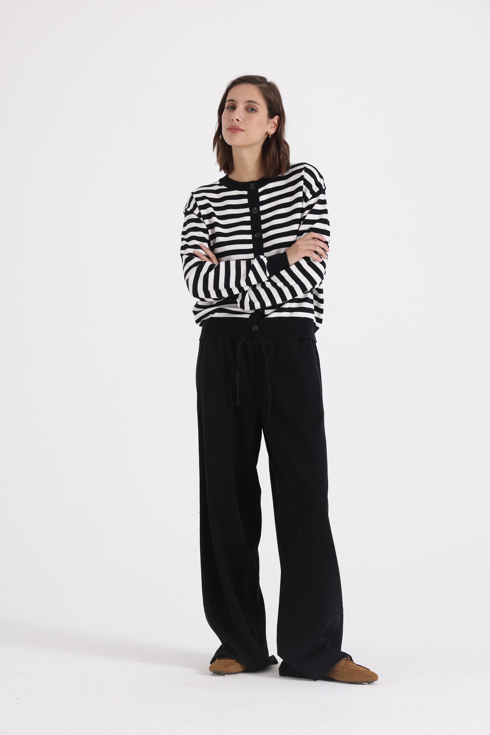 jogger-wide-leg-delfi-denim-negro-0300329102