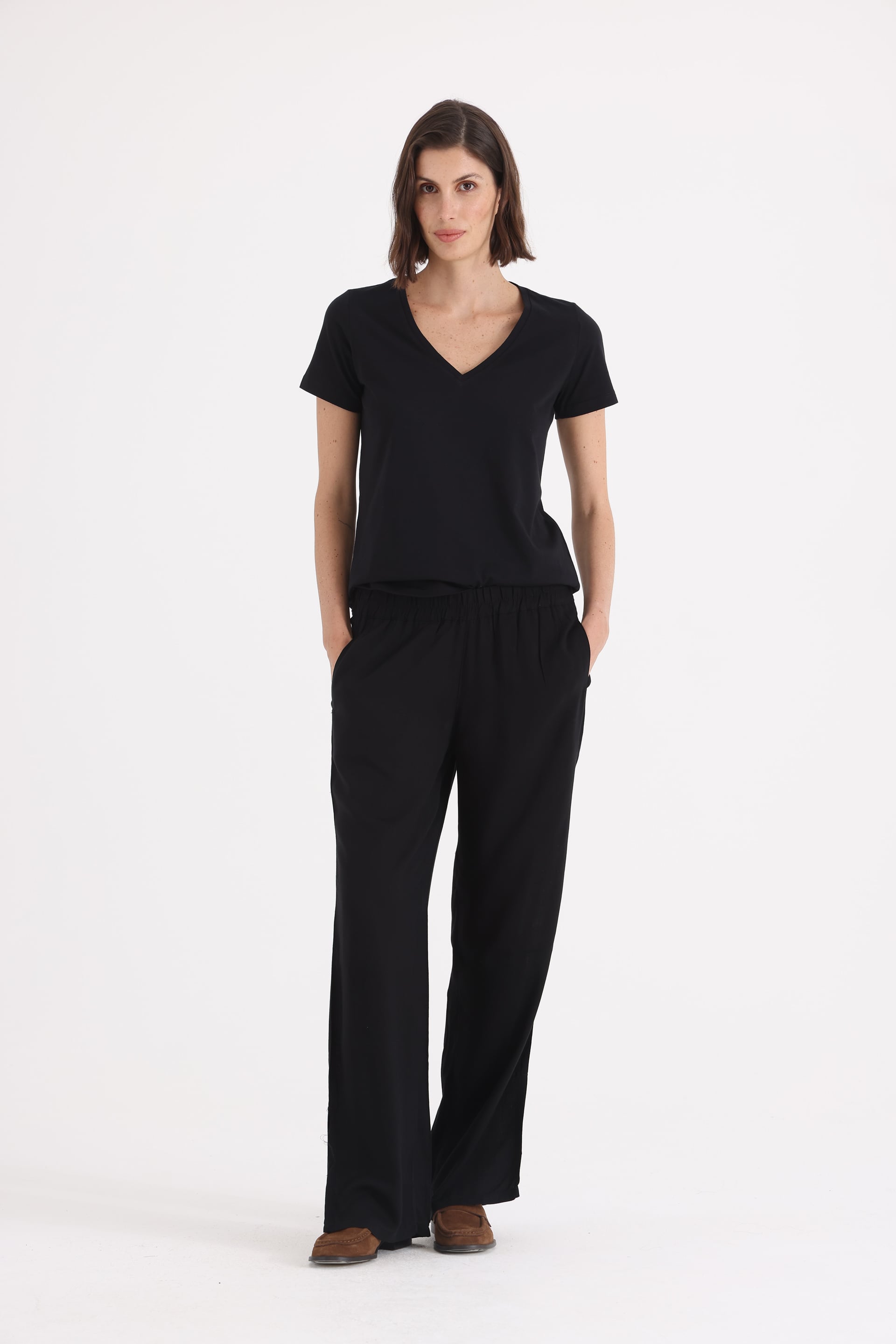 REMERA NEGRO