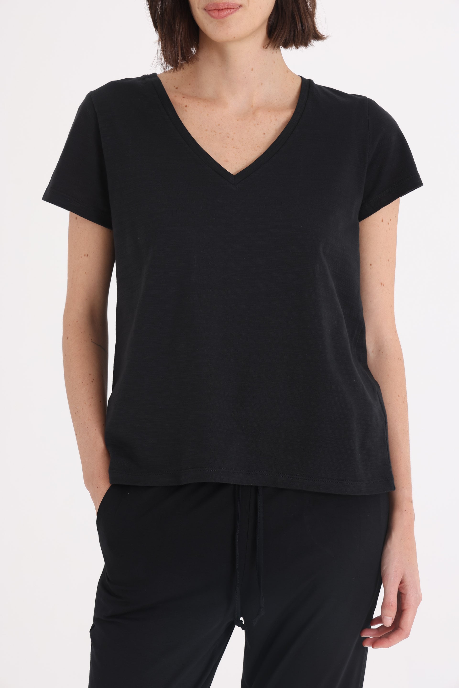 REMERA NEGRO