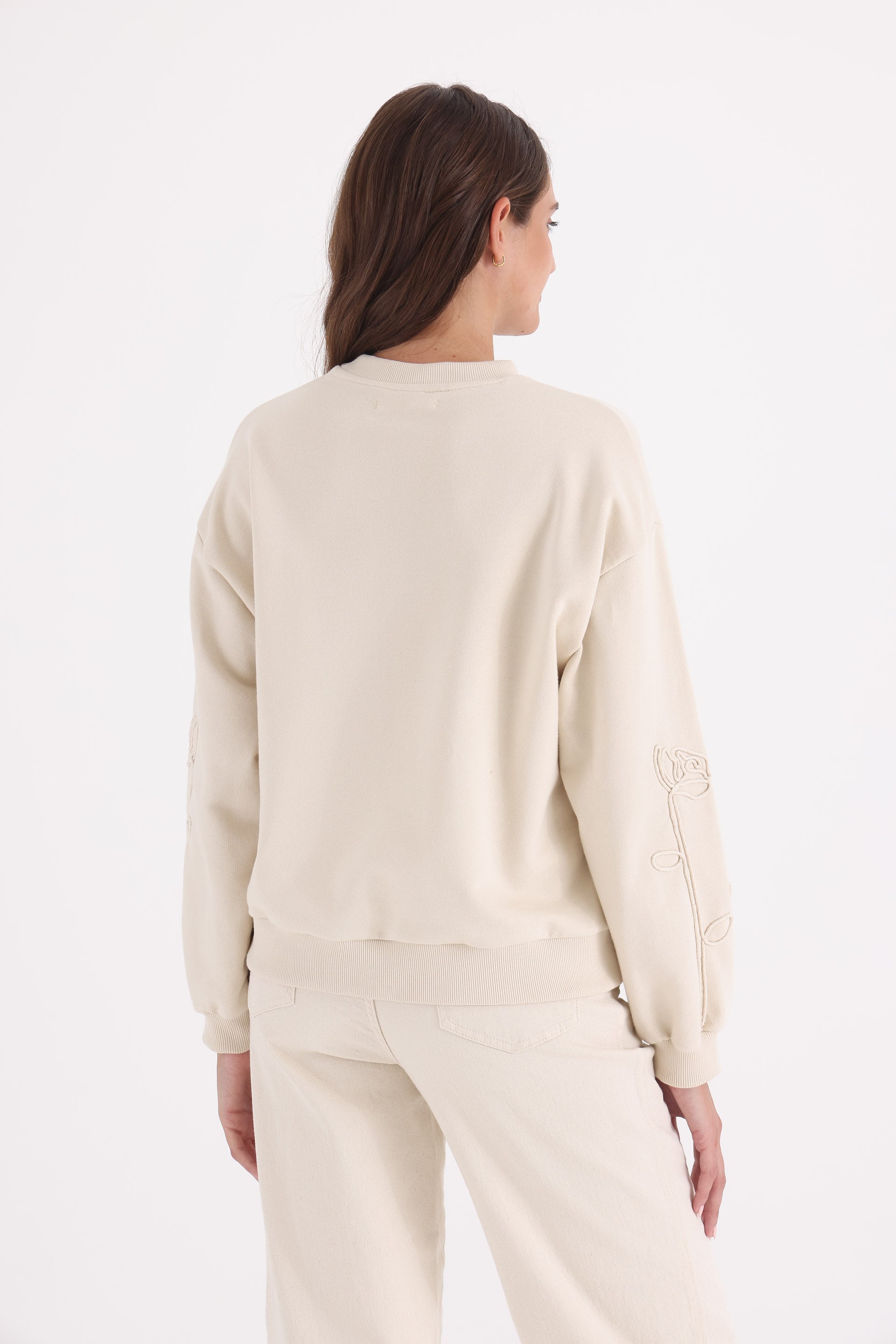 BUZO-BORDADO-MANDARINA-BLANCO-1000047101