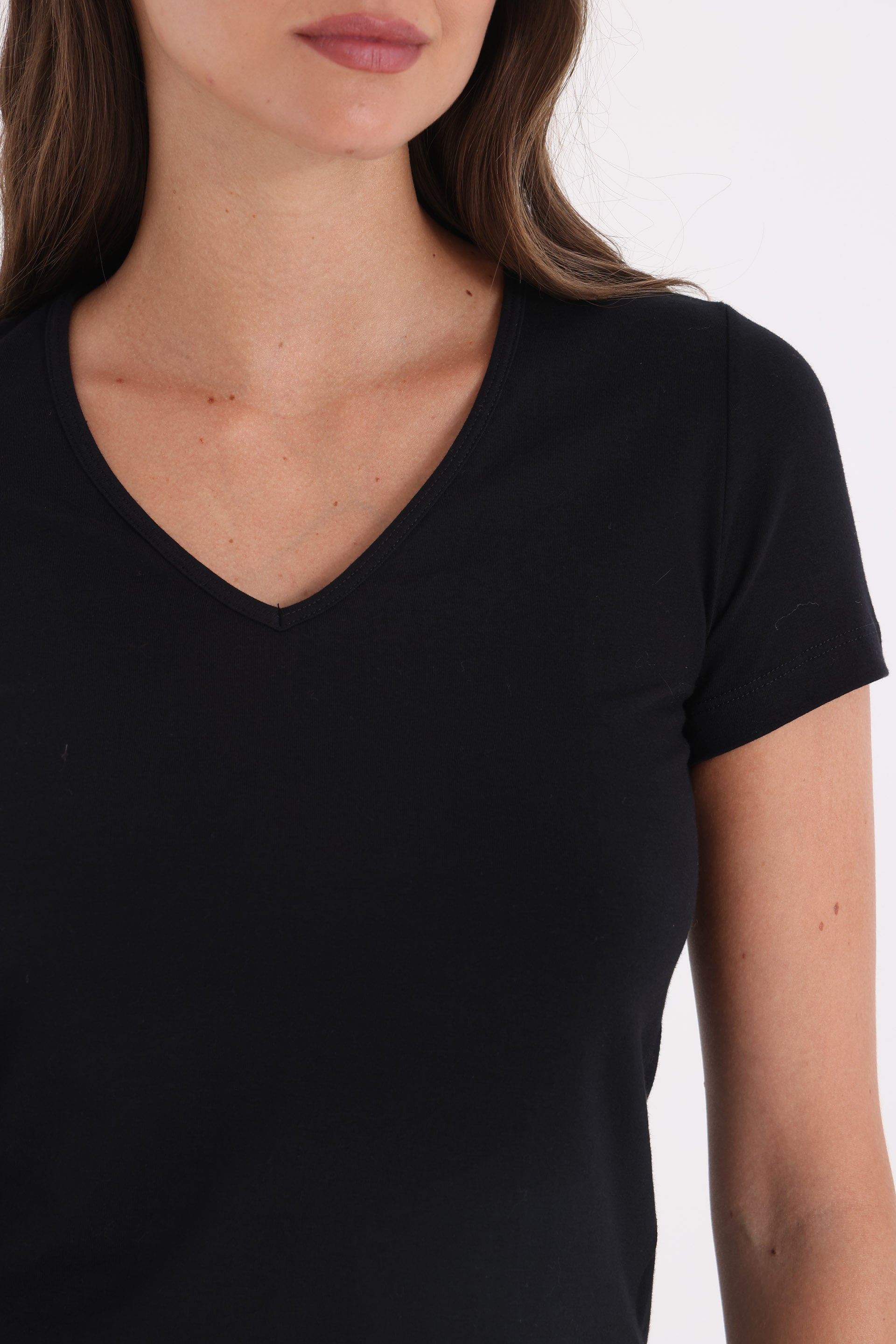REMERA NEGRO
