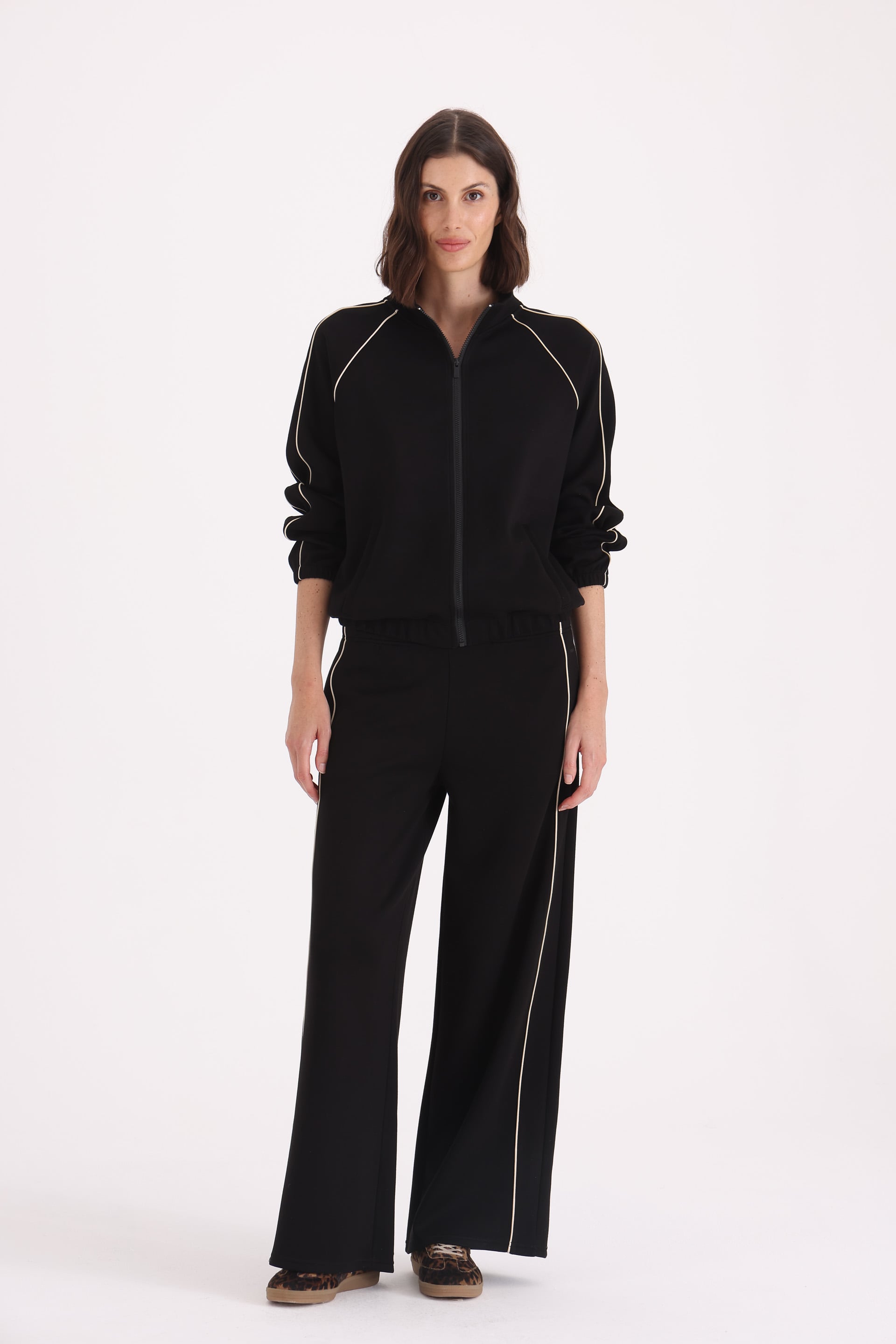 PANTALON-WIDE-LEG-ALEXA-NEGRO-0300336102