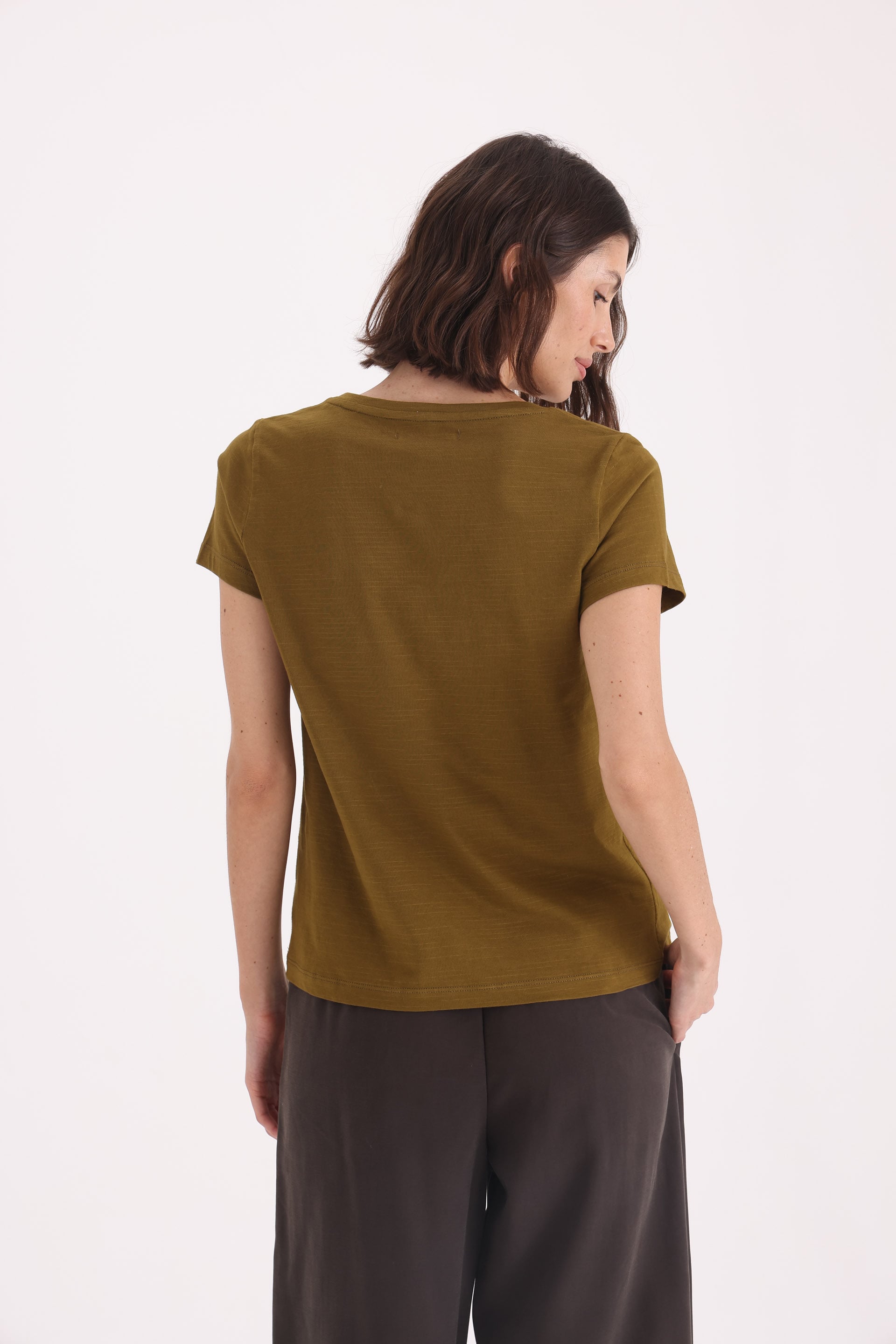 REMERA-MANGA-CORTA-MARION-ESC-V--VERDE MUSGO-24014691VM