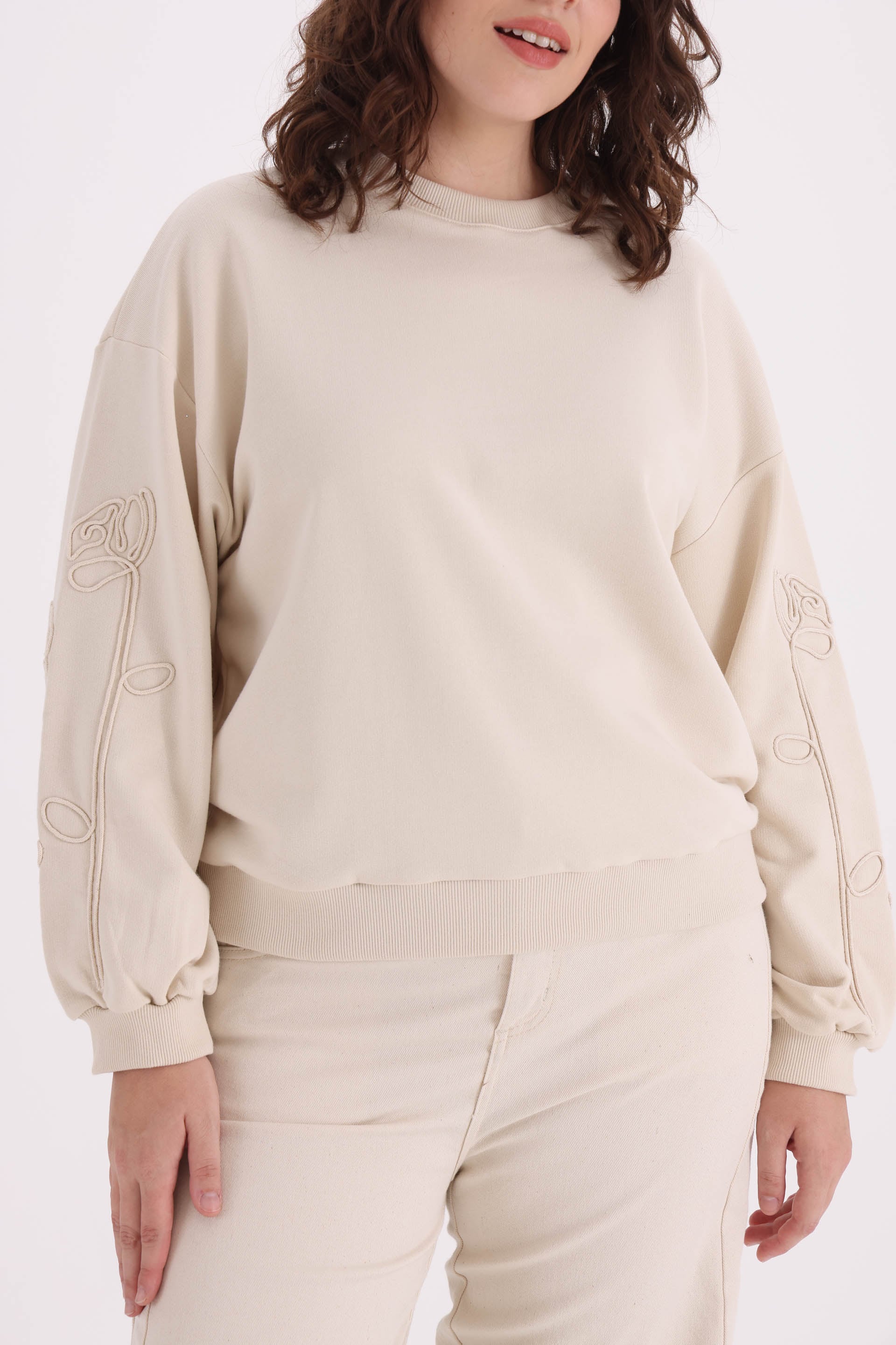 BUZO-BORDADO-MANDARINA-BLANCO-1000047101